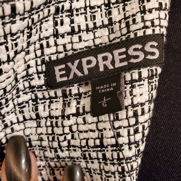 Top - Picture 4 of 5